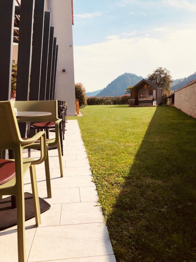 ホテル Na Vasi Restavracija In Prenocisca Škofja Loka エクステリア 写真