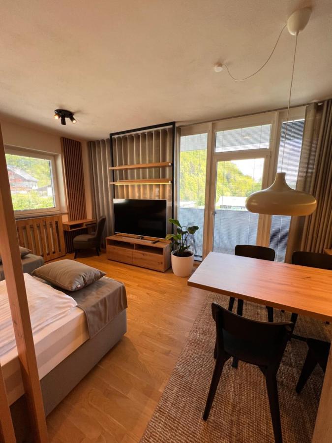 ホテル Na Vasi Restavracija In Prenocisca Škofja Loka エクステリア 写真
